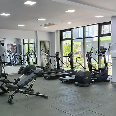 Apartament Adela - Pool & Năvodari