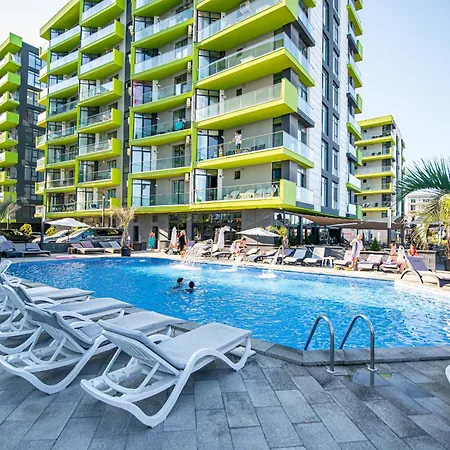 Adela - Pool & Apartament *