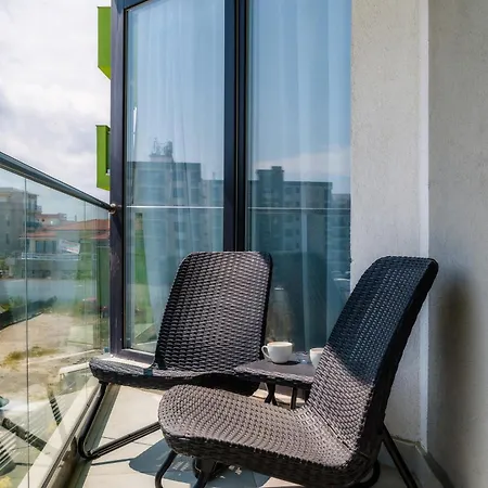 Adela - Pool & Năvodari