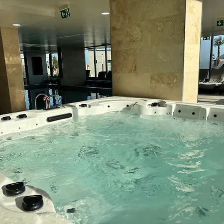 Adela - Pool & Apartament *