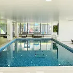 Adela - Pool & Apartman Năvodari
