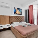 Adela - Pool & Apartman *