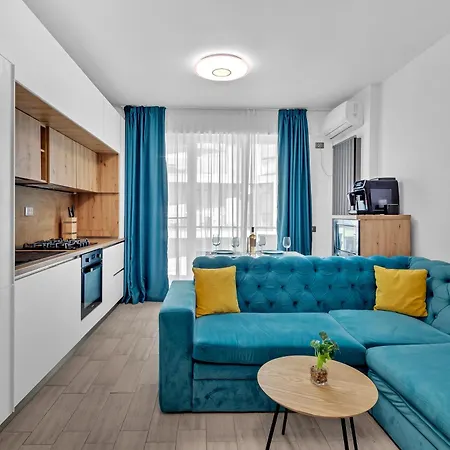 Adela - Pool & Apartment