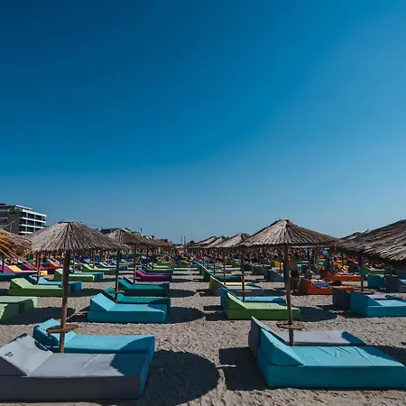 Adela - Pool & * Năvodari