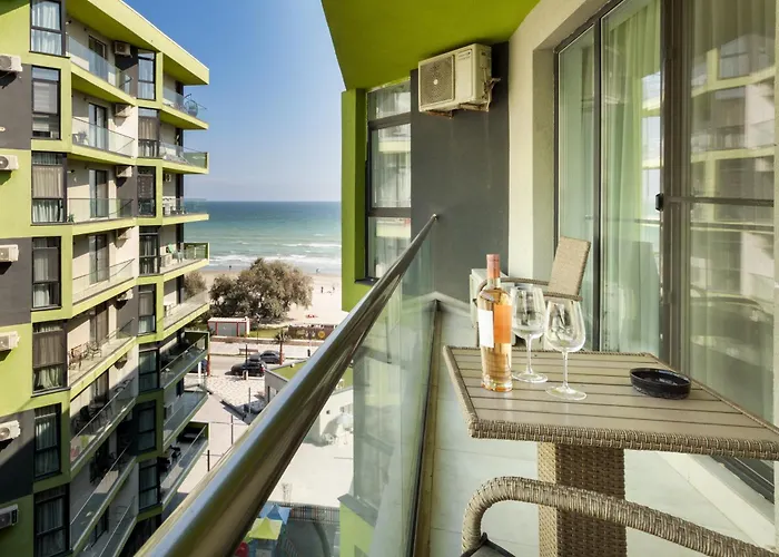 Adela - Pool & Appartamento Năvodari