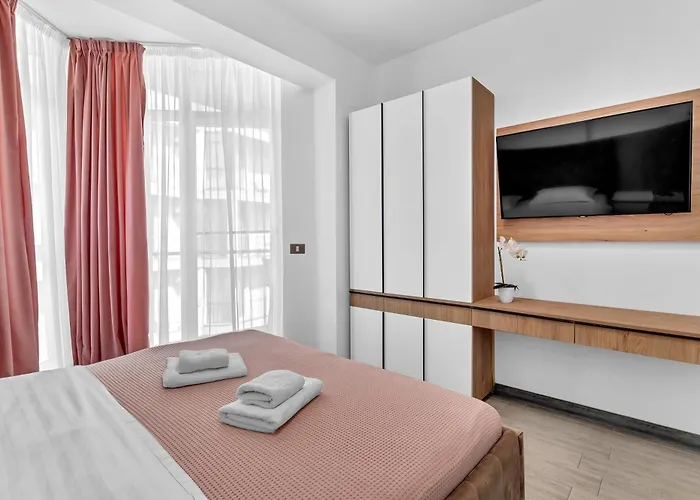 Appartamento Adela - Pool & Năvodari