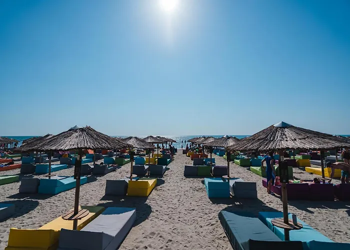 Adela - Pool & * Năvodari